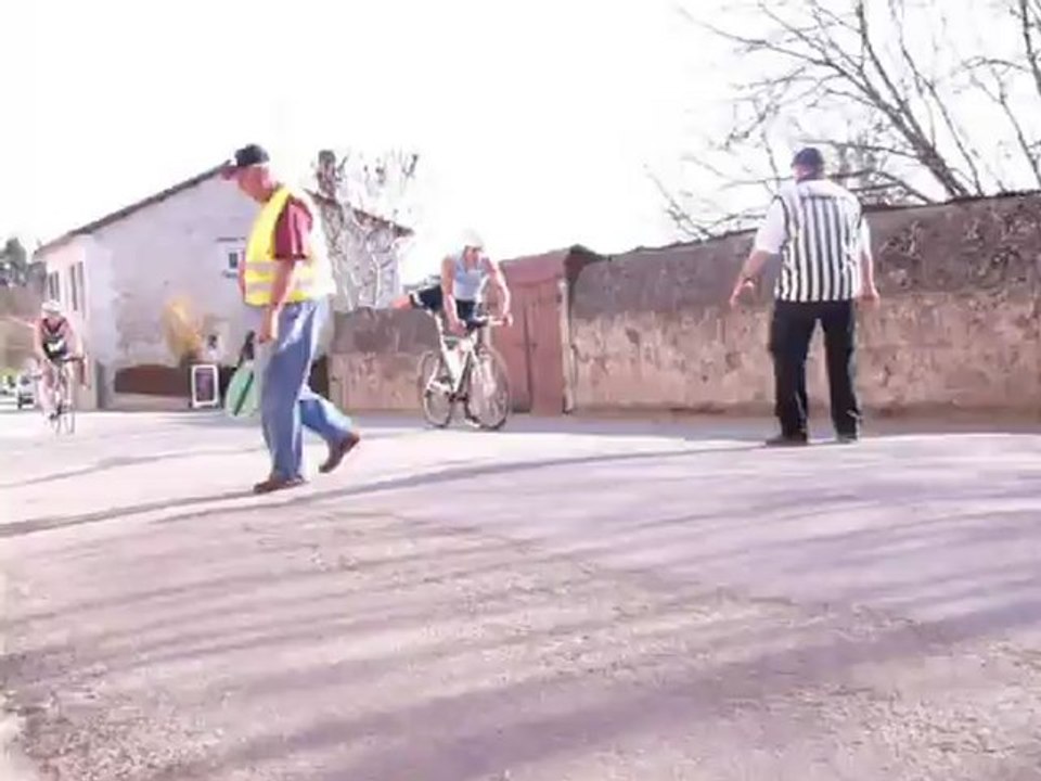 transition vélo, course à pied duathlon La Rochebeaucourt 24-03-2012