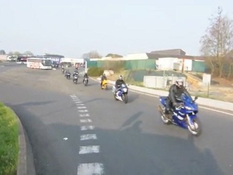 Départ du cortège de la FFMC 44, 72,49,35,53, 29 au mans le 25 mars 2012