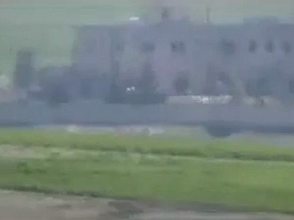 فري برس ريف حماه المحتل هاام دبابات تدمر المزروعات في قلعة المضيق 24 3 2012