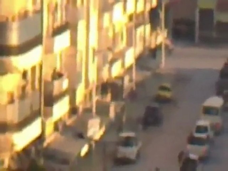 فري برس حماة حي الحميدية انسحاب قوات الجيش من الحي 21 3 2012 ج1