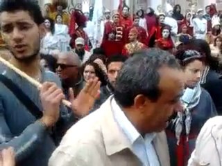 إفساد تضاهرة يوم الثقافة أمام المسرح البلدي من قبل الجرذان