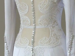 Wedding Dress B-Roll - Featurette Wedding Dress B-Roll (Anglais)