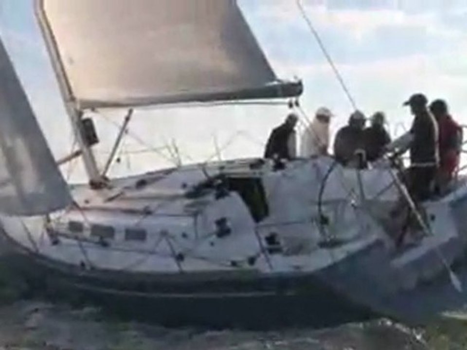 2009 BOTY: Dufour 40