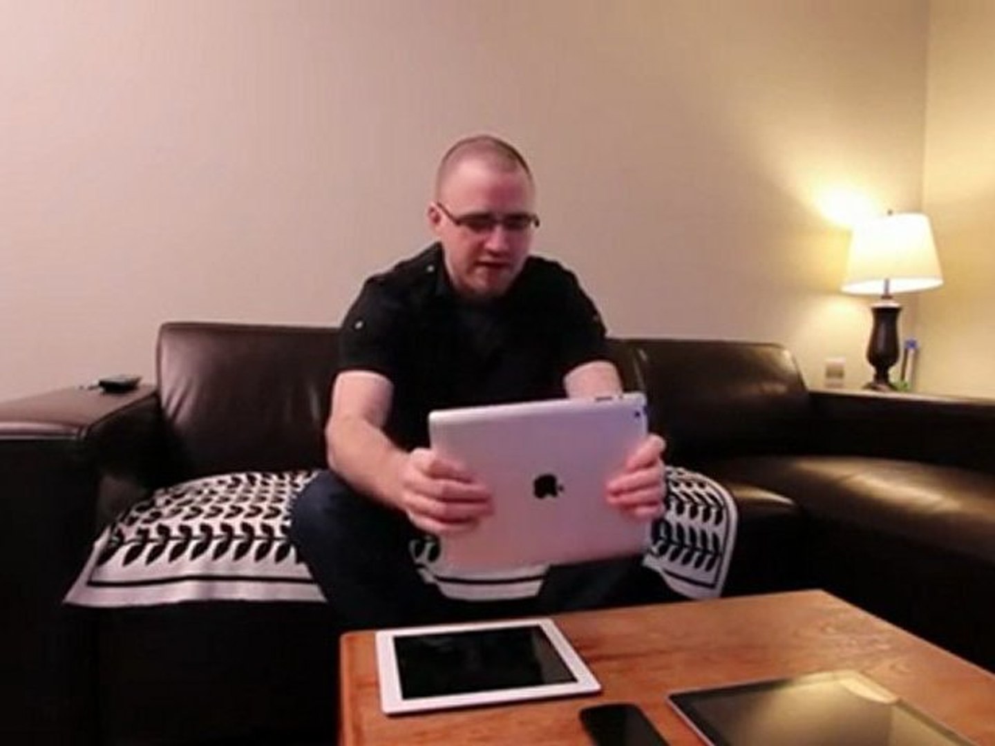 ⁣New iPad 3 Review