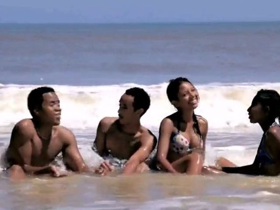 TSILIVA - MIALA TEO ZE TSY MIHETSIKA  (new clip)