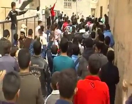 فري برس ريف دمشق ضمير طلابية صباحية نصرة لدوما 25 3 2012