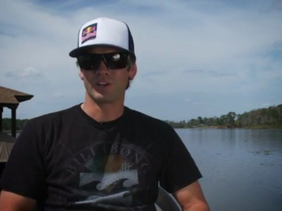 FAQ: What are Malibu's hull and floor options?