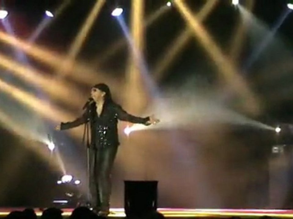 Shake - Rien n'est plus beau que l'amour - Live Boulogne Sur Mer