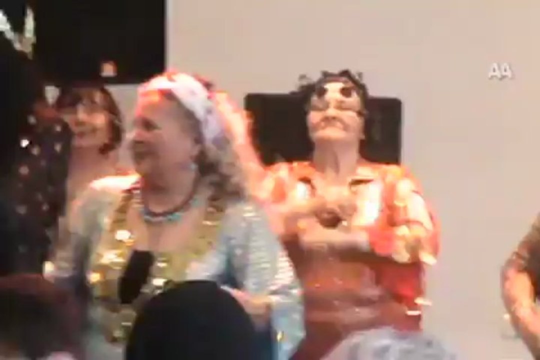 ''+70 Çılgın Kızlar''