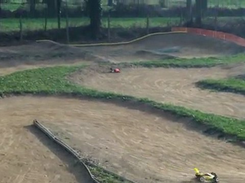 RMCS - Fred contre Taz35, véhicules 1/8 TT brushless
