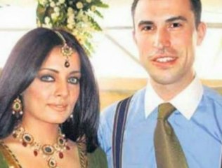 Celina Jaitley Gives Birth To Twin Sons - Bollywood Hot