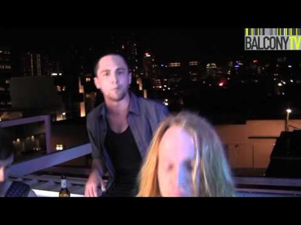 BATS VS SNAKES - CORP (BalconyTV)