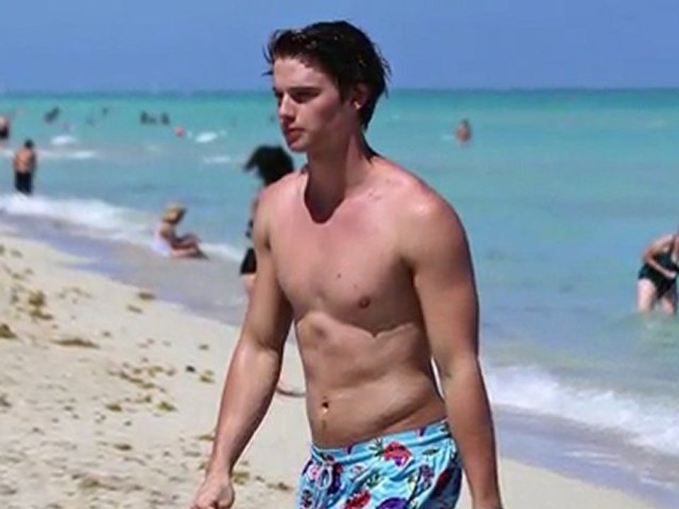 Patrick Schwarzenegger: Superbody