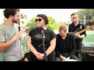 KIRA PURU & THE BRUISE - ONE EYE OPEN (BalconyTV)