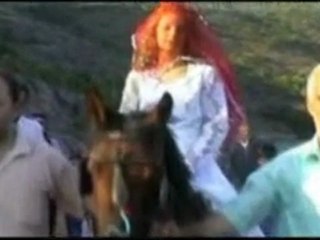 Özkan Aras - Sevdiğimi Verin Dağlar