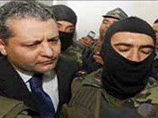 ‫46 سنة سجنا لعماد الطرابلسي منها 40 سنة متعلقة بقضايا شيكات بدون‬