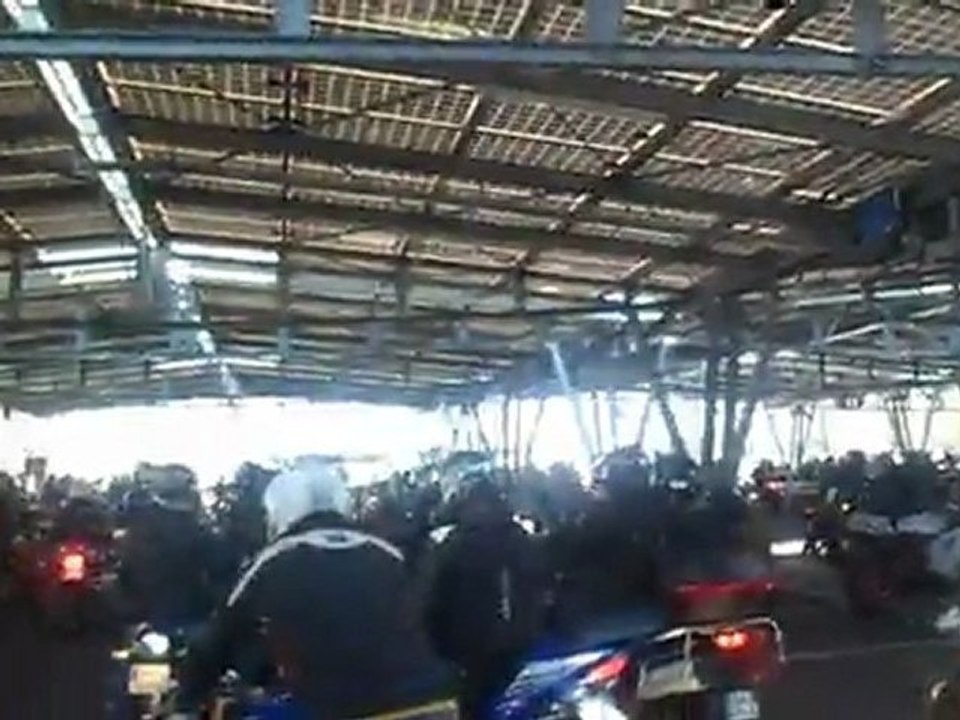 manifestation moto pau 2012