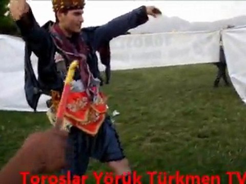 İZMİR YÖRÜK ŞÖLENİ AHMET EFE AGIR ZEYBEK GÖSTERİSİ