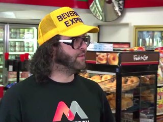 Judah Friedlander Posts Up at 7-Eleven with MiO Energy
