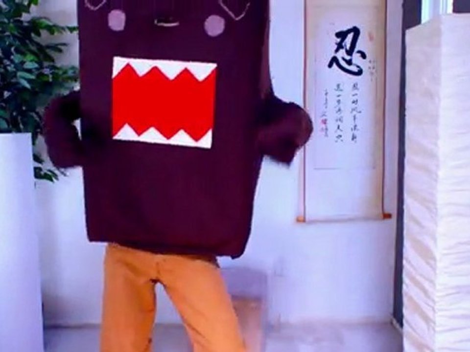 Domo Crazy Dance after getting Drunk