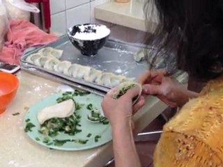 Télécharger la video: Dim sum à Sham Shui Po