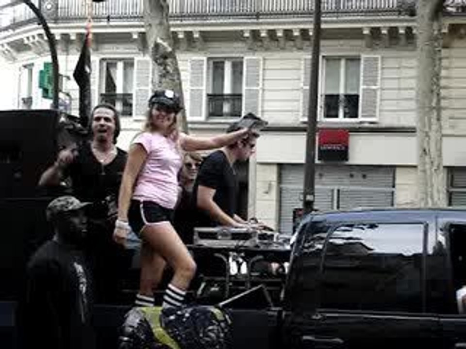 TechnoParade5
