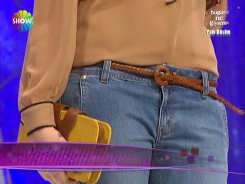 Bugün ne giysem - Merve Özkaya jüri önünde