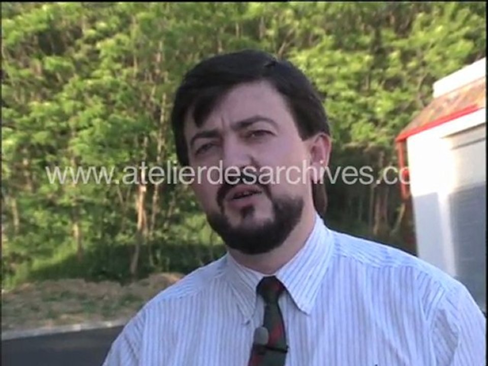 Melenchon barbu en 1990
