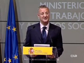 El Gobierno recurre a Caldera y evita que Solbes se exponga