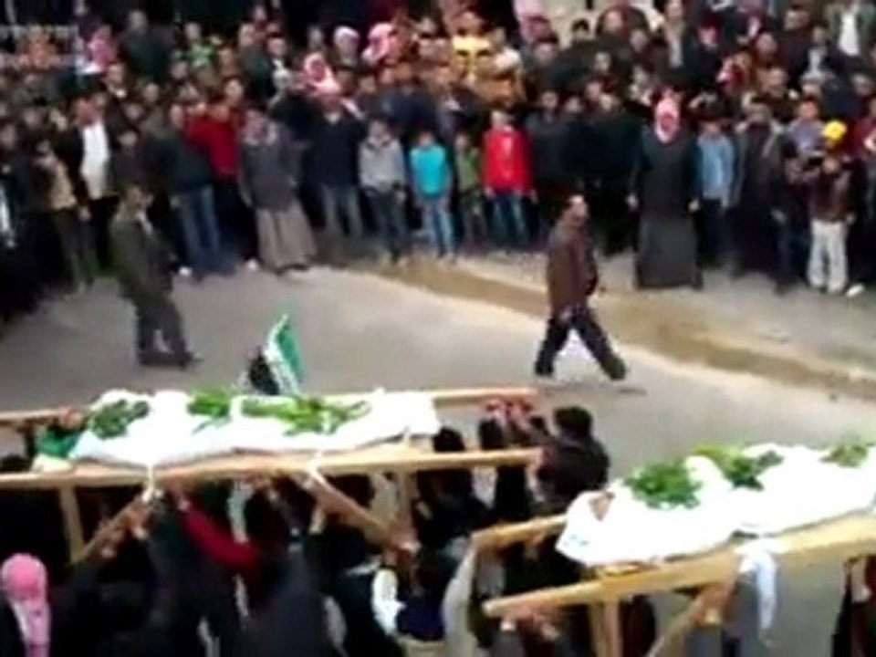 فري برس إدلب كفرروما   تشيع الشهيدين   مهدي البصل وأحمد البرو   الثلاثاء   27  3  2012