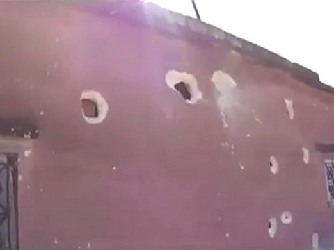 فري برس ريف حماه المحتل قلعة المضيق أثر الشيلكا على أحد المنازل2012 3 26