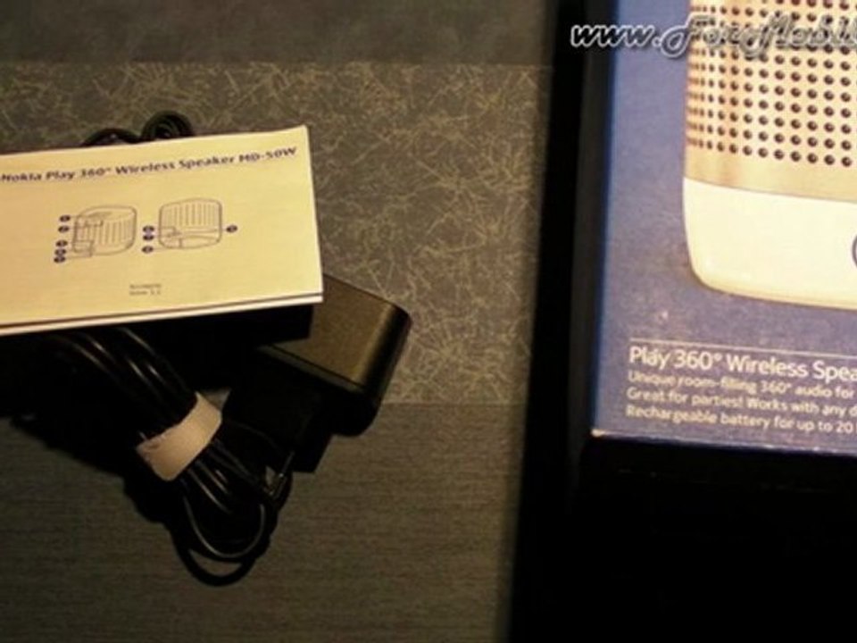 Nokia Play 360° Wireless Speaker - Unboxing [NokiaLumiaDiaries]