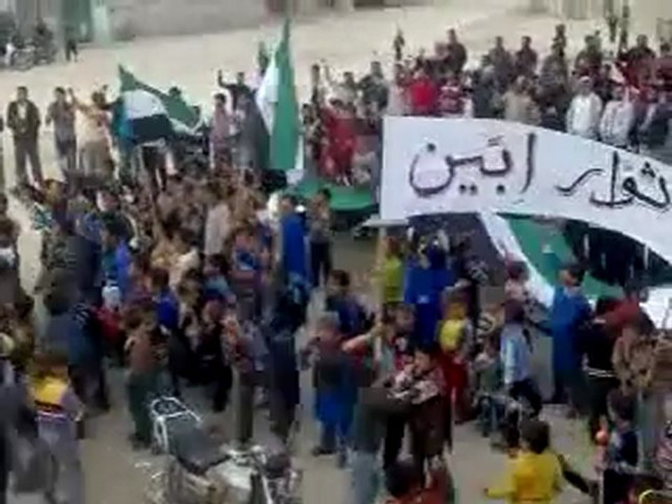 فري برس حلب   إبين   مظاهرة الاثنين نصرة لريف حلب الشمالي وحمص وحماة   26 3 2012 ج4