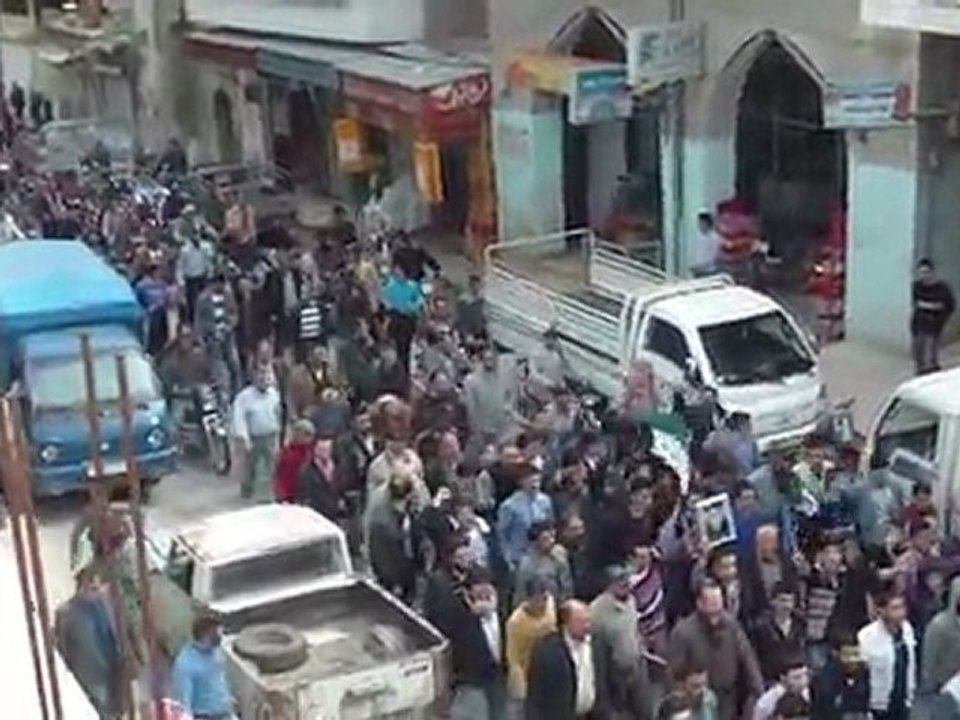 فري برس ادلب مدينة سلقين تشييع الشهيد سامر الباشي 26 3 2012