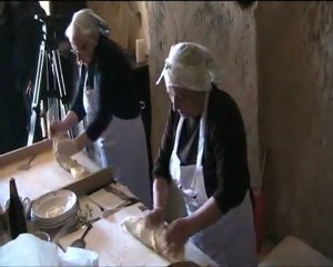 A SCUOLA DI ORECCHIETTE MATERA  27-3-2012