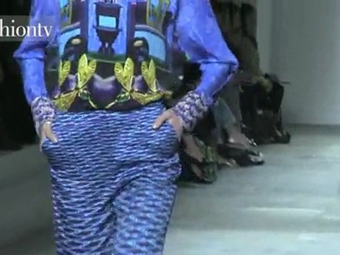 Mary Katrantzou Fall 2012 Show at London FW | FashionTV