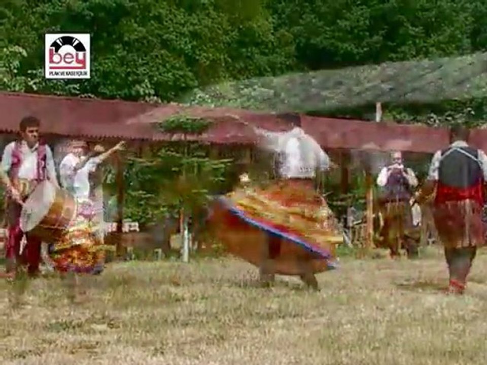 Azdavaylı Safiye&Grup Aslar&Karayılanlar&Azdavaylı Şen Kardeşler - Kadifeden Kesesi