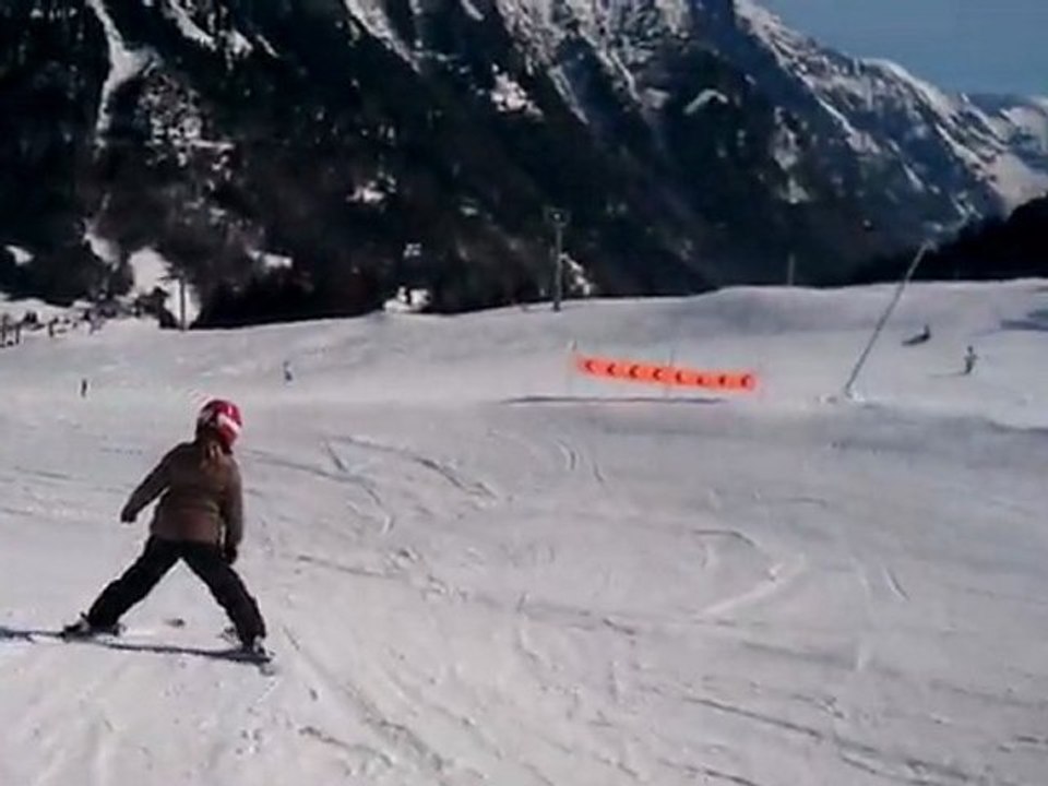 Lola Ski cross