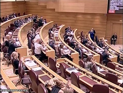 Báñez: Ya hay 4.065 contratos de emprendedores a mujeres