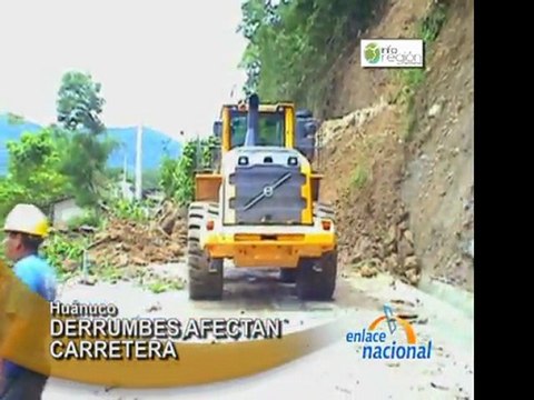 Huanuco Derrumbes afectan carretera hacia el Valle del Monzon