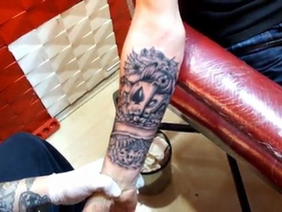 İstanbul dövme salonu tattoo murat old school dövme çalışması şişli dövmeci