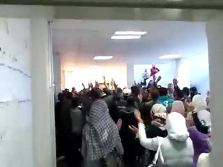 فري برس  درعا المحطة  مظاهرة احرار كلية الاقتصاد 27 3 2012 ج1