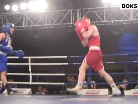 Karolina Michalczuk po zwycięstwie na Turnieju im. Feliksa Stamma w Warszawie (27.03.2012)