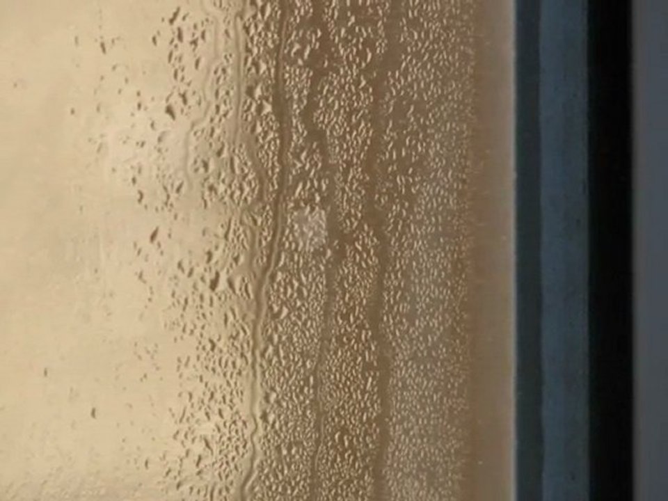 Phoenix Home Inspector Stan Fikel of Anchor Inspections Finds Double Pane Window Seal Broken