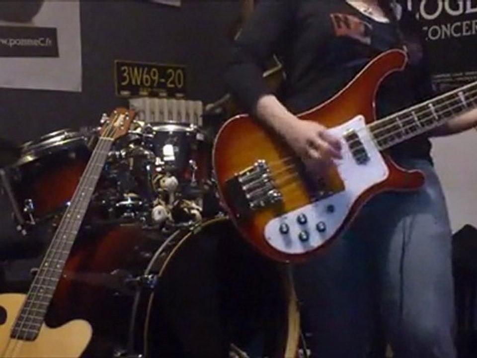 Klaxons - Golden Skans - Basse