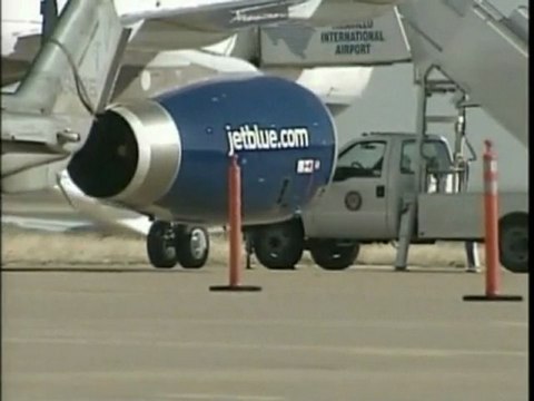 JetBlue flight diverted after captain falls ill