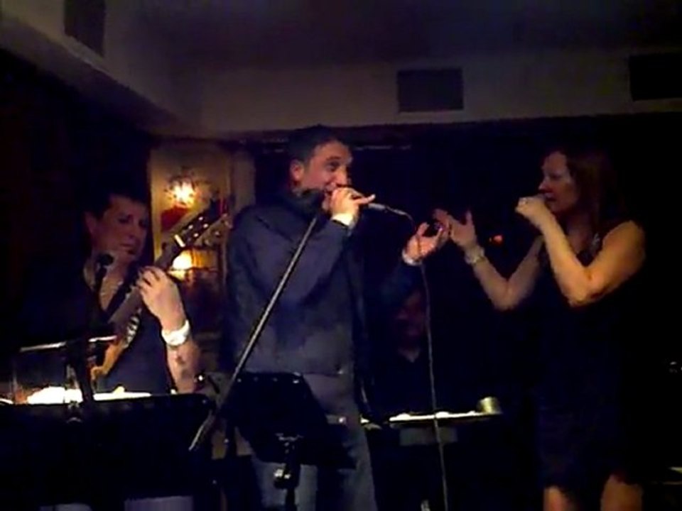 CEM DAVRAN/DOKTOR (ÇİÇEK BAR)