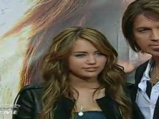 Hemsworth and Cyrus On The Rocks?