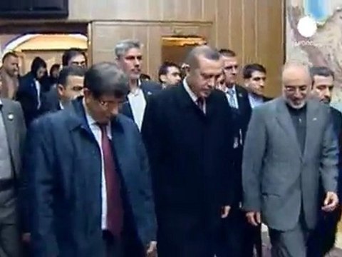 Strains over Syria overshadow Turkish PM's Iran visit