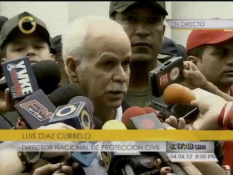 Feligreses se preparan para la procesión del Nazareno de San Pablo